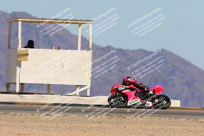 media/Oct-20-2024-CVMA (Sun) [[d4a3dff211]]/Race 16-Formula Middleweight/